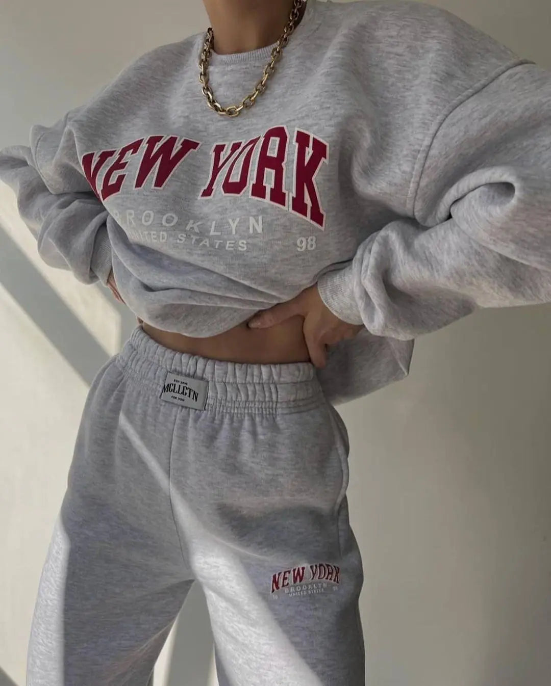 2022 Women's Casual Fashion Printed Thick Hoodie Set