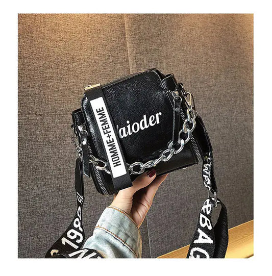 Wholesale Women's 2018 Trendy Crossbody Bag with Strap